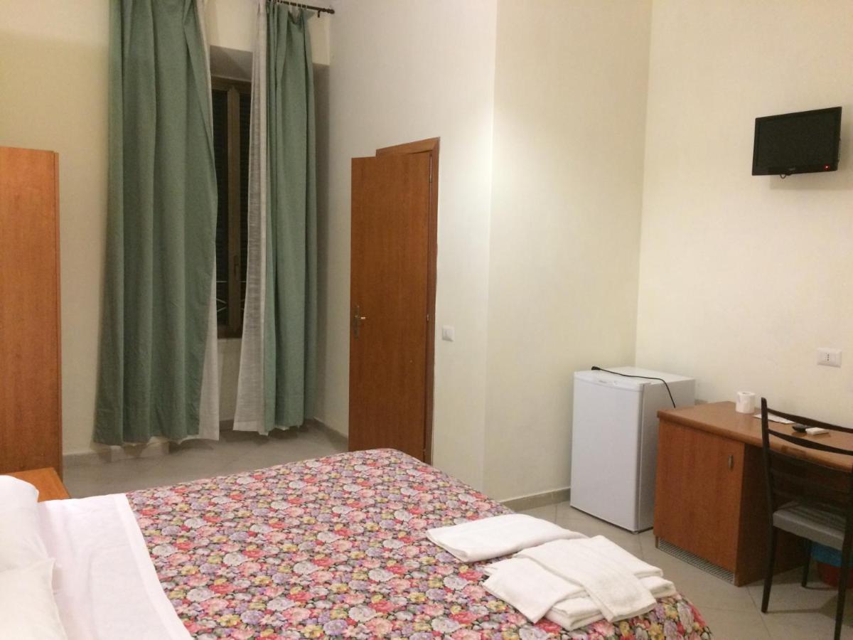 Albergo Enrica Roma Exterior foto