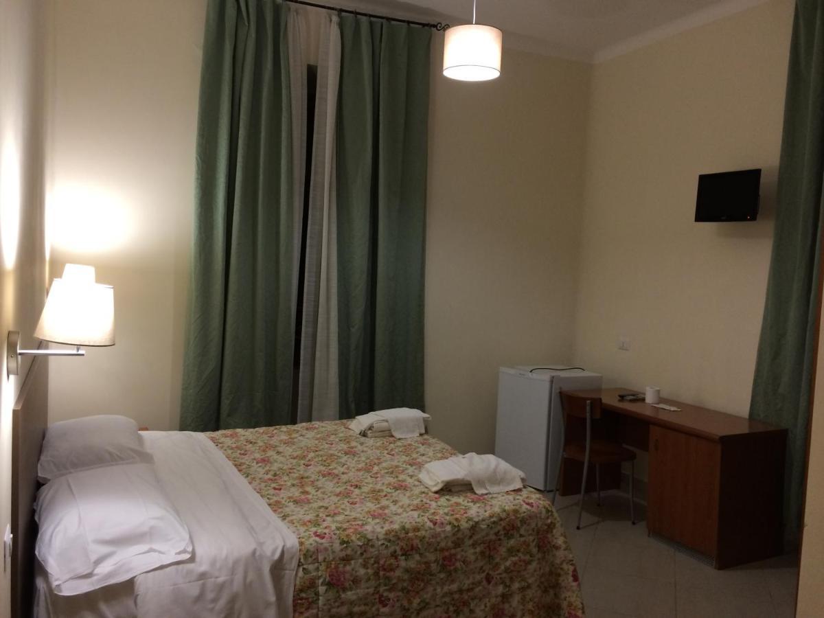Albergo Enrica Roma Exterior foto